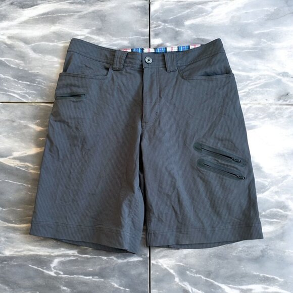 LULULEMON Men's Gray Pinstriped Shorts Size 33 - Picture 1 of 8